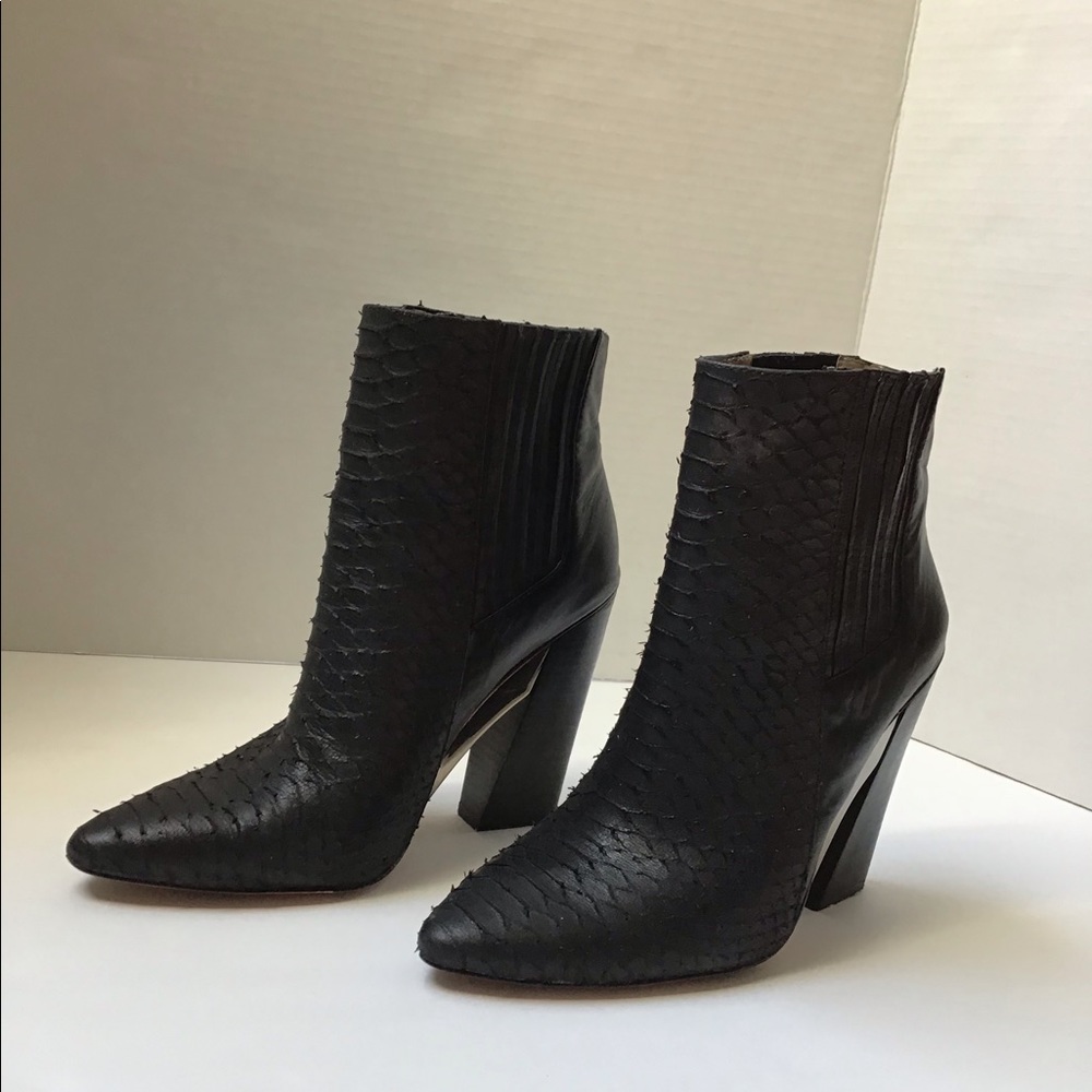 BCBG runway boots